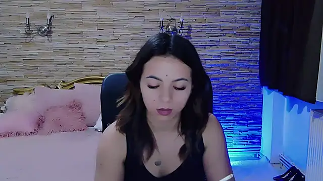 PlayfulElla online show from December 2024 06:40:01 AM