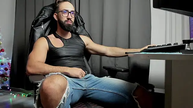 liamaesthetic online show from January 2025 07:10:02 AM