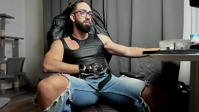 liamaesthetic online show from January 2025 07:18:02 AM