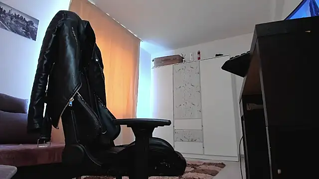 Snapshot of liamaesthetic chatting on March 2026 07:36:01 AM liamaesthetic online show from March 2026 07:36:01 AM