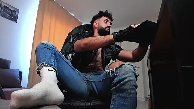 Snapshot of liamaesthetic chatting on March 2026 08:06:02 AM liamaesthetic online show from March 2026 08:06:02 AM