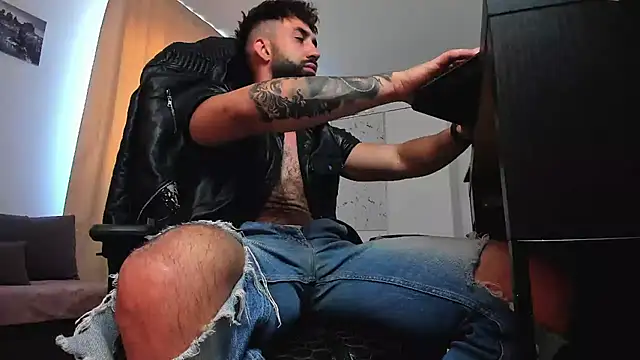 liamaesthetic online show from May 2026 08:01:01 AM