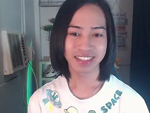 Lemonadexxx online show from November 2025 07:05:02 PM