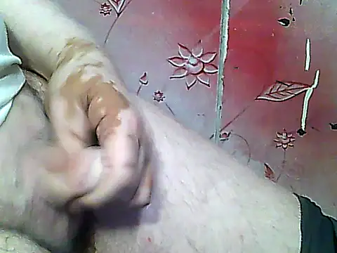 Snapshot of two_colour_cock chatting on November 2025 08:07:01 PM two colour cock online show from November 2025 08:07:01 PM