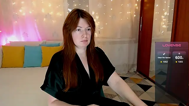 Snapshot of Kira_land chatting on January 2025 07:38:02 PM Kira land online show from January 2025 07:38:02 PM