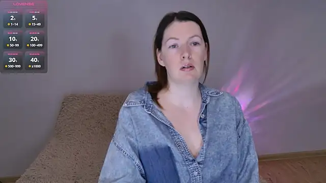 Snapshot of Kira_land chatting on September 2025 08:53:02 PM Kira land online show from September 2025 08:53:02 PM