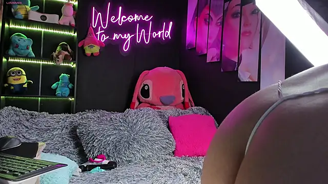 Snapshot of Emilyjhonson_01 chatting on January 2025 02:28:02 PM Emilyjhonson 01 online show from January 2025 02:28:02 PM