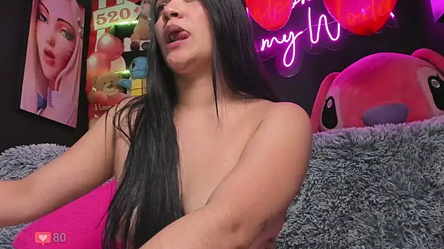 Snapshot of Emilyjhonson_01 chatting on February 2025 05:26:02 PM Emilyjhonson 01 online show from February 2025 05:26:02 PM