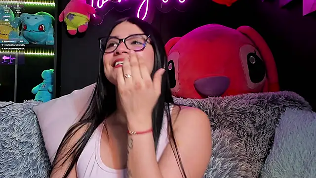 Snapshot of Emilyjhonson_01 chatting on March 2025 03:02:02 PM Emilyjhonson 01 online show from March 2025 03:02:02 PM