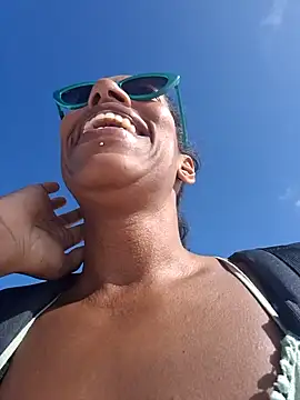 Goldenlace online show from December 2024 09:49:02 PM