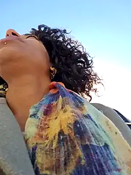 Goldenlace online show from February 2025 12:11:02 PM