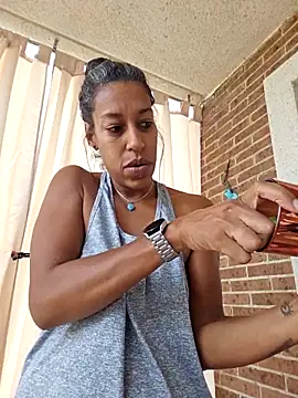 Goldenlace online show from September 2025 09:21:02 AM