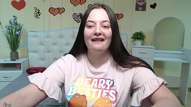 Snapshot of MilanaPrice chatting on February 2025 03:50:02 AM MilanaPrice online show from February 2025 03:50:02 AM