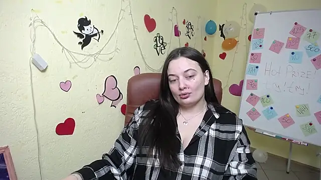 Snapshot of MilanaPrice chatting on February 2025 03:39:02 AM MilanaPrice online show from February 2025 03:39:02 AM