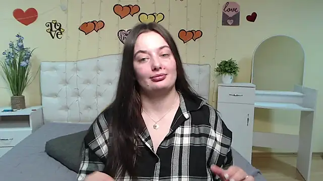 Snapshot of MilanaPrice chatting on March 2025 06:30:01 PM MilanaPrice online show from March 2025 06:30:01 PM