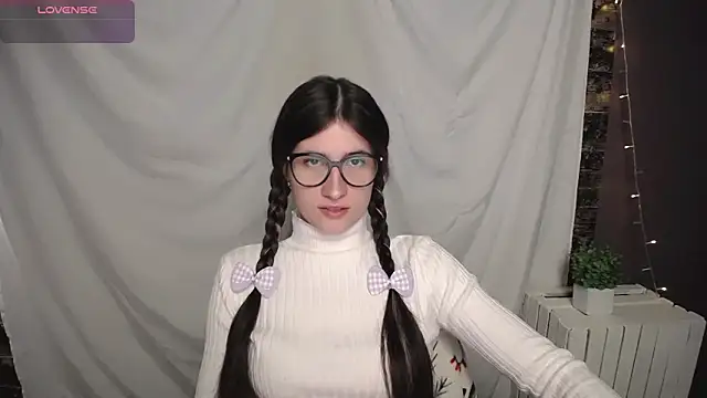 MaryEm976 online show from December 2024 07:05:02 AM