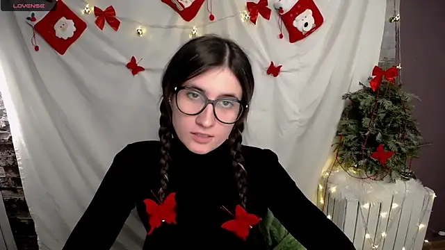 MaryEm976 online show from December 2024 03:05:01 PM