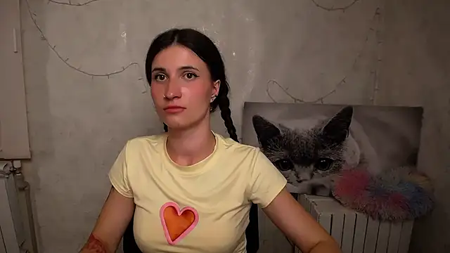 MaryEm976 online show from May 2026 09:15:02 AM