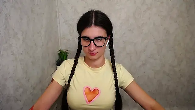 MaryEm976 online show from June 2026 12:04:01 PM