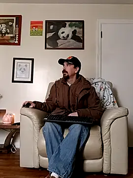 Snapshot of Armpitshaver chatting on December 2024 03:43:01 PM Armpitshaver online show from December 2024 03:43:01 PM