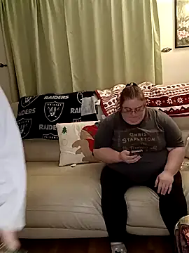 Snapshot of Armpitshaver chatting on December 2024 01:18:02 AM Armpitshaver online show from December 2024 01:18:02 AM