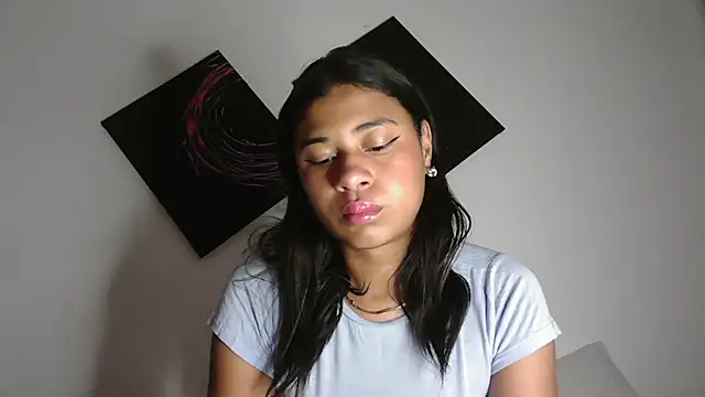 Snapshot of dark_enchantress_ chatting on November 2025 01:38:02 AM dark enchantress online show from November 2025 01:38:02 AM