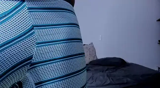 Snapshot of Cloudy_pigDude chatting on February 2025 10:24:02 AM Cloudy pigDude online show from February 2025 10:24:02 AM