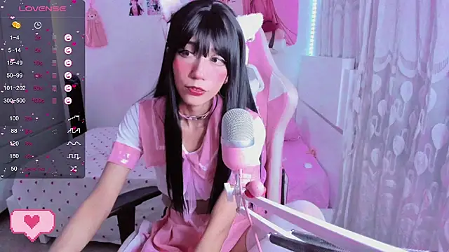 Snapshot of mia_kawaii05 chatting on January 2025 11:03:01 PM mia kawaii05 online show from January 2025 11:03:01 PM