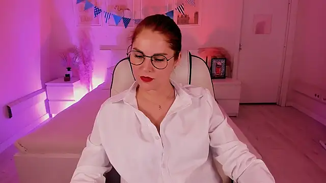 Snapshot of Ellis_Foxy chatting on October 2025 03:57:02 PM Ellis Foxy online show from October 2025 03:57:02 PM