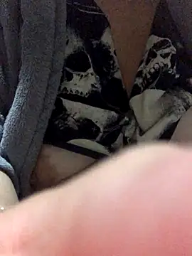 brendamendes online show from September 2025 12:15:01 AM