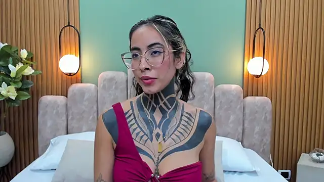 NicoleBlum online show from March 2025 10:20:01 PM