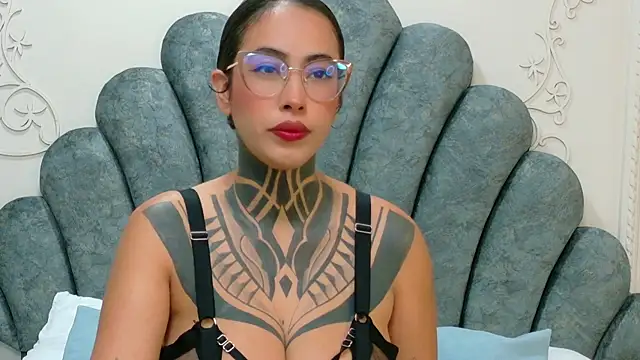 NicoleBlum online show from July 2026 01:32:02 PM