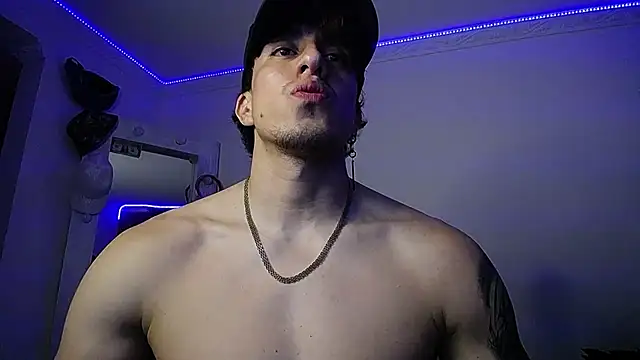 strongboy  online show from January 2025 12:38:02 AM