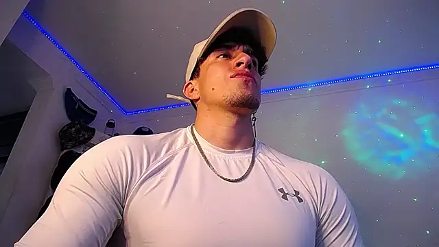 strongboy  online show from November 2025 07:03:01 PM