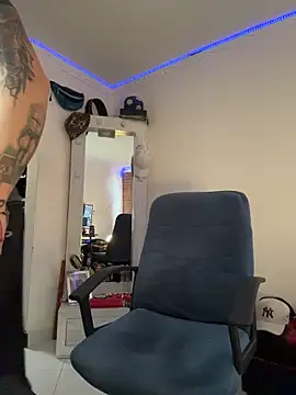 strongboy  online show from May 2026 04:36:01 PM