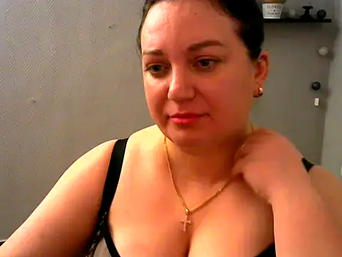 Snapshot of AmanaGi chatting on January 2025 04:41:01 PM AmanaGi online show from January 2025 04:41:01 PM