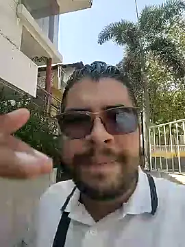 Snapshot of eljefe1119 chatting on February 2025 03:42:02 AM eljefe1119 online show from February 2025 03:42:02 AM