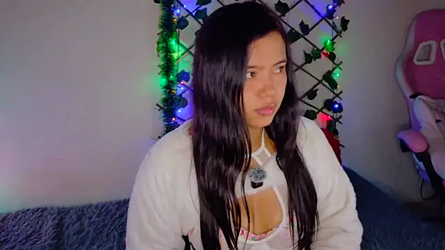 -Camila  online show from March 2026 01:33:01 AM