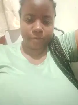 Snapshot of bigtitssxx chatting on September 2025 09:58:01 PM bigtitssxx online show from September 2025 09:58:01 PM