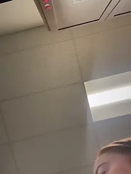 Snapshot of cinnatitties chatting on October 2025 07:44:02 PM cinnatitties online show from October 2025 07:44:02 PM