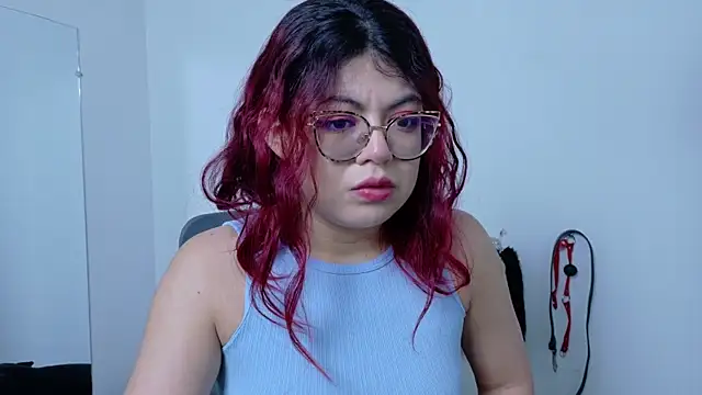 Snapshot of Catwhite_ chatting on January 2025 11:55:01 AM Catwhite online show from January 2025 11:55:01 AM