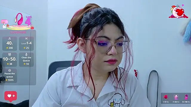 Snapshot of Catwhite_ chatting on March 2025 12:37:01 PM Catwhite online show from March 2025 12:37:01 PM