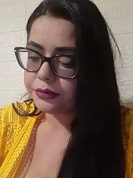 AriaRussell online show from July 2026 06:50:01 PM