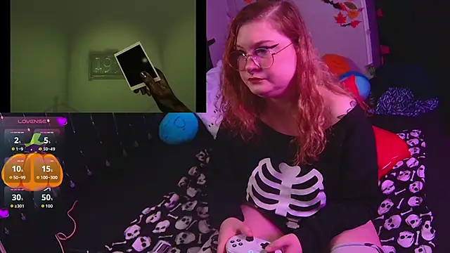 Snapshot of evamila chatting on October 2025 11:27:01 PM evamila online show from October 2025 11:27:01 PM