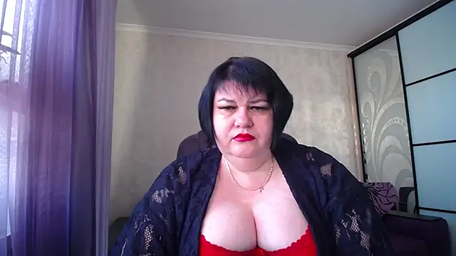 JuicyLady Di online show from February 2026 06:01:01 AM