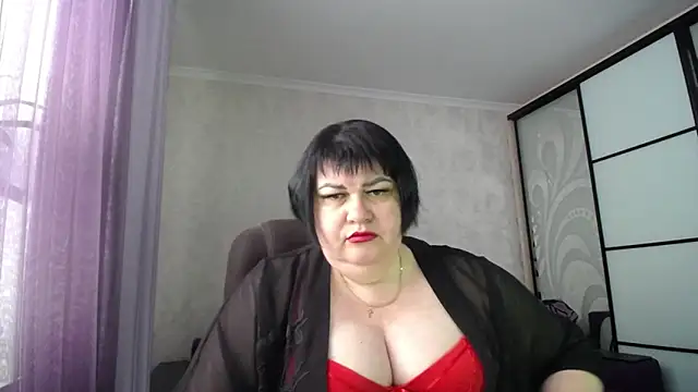 JuicyLady Di online show from May 2026 05:01:02 AM