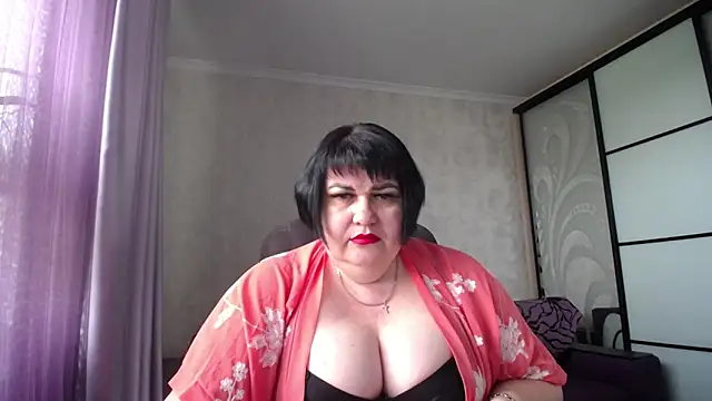 JuicyLady Di online show from May 2026 05:25:03 AM