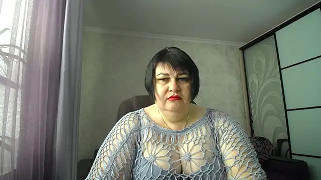 JuicyLady Di online show from July 2026 05:05:01 AM