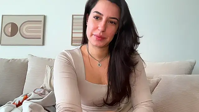 Snapshot of SissiVienna chatting on March 2026 06:31:02 AM SissiVienna online show from March 2026 06:31:02 AM