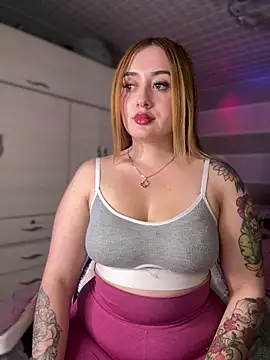 Snapshot of Sam_Thompsoon_ chatting on October 2025 02:20:01 AM Sam Thompsoon online show from October 2025 02:20:01 AM